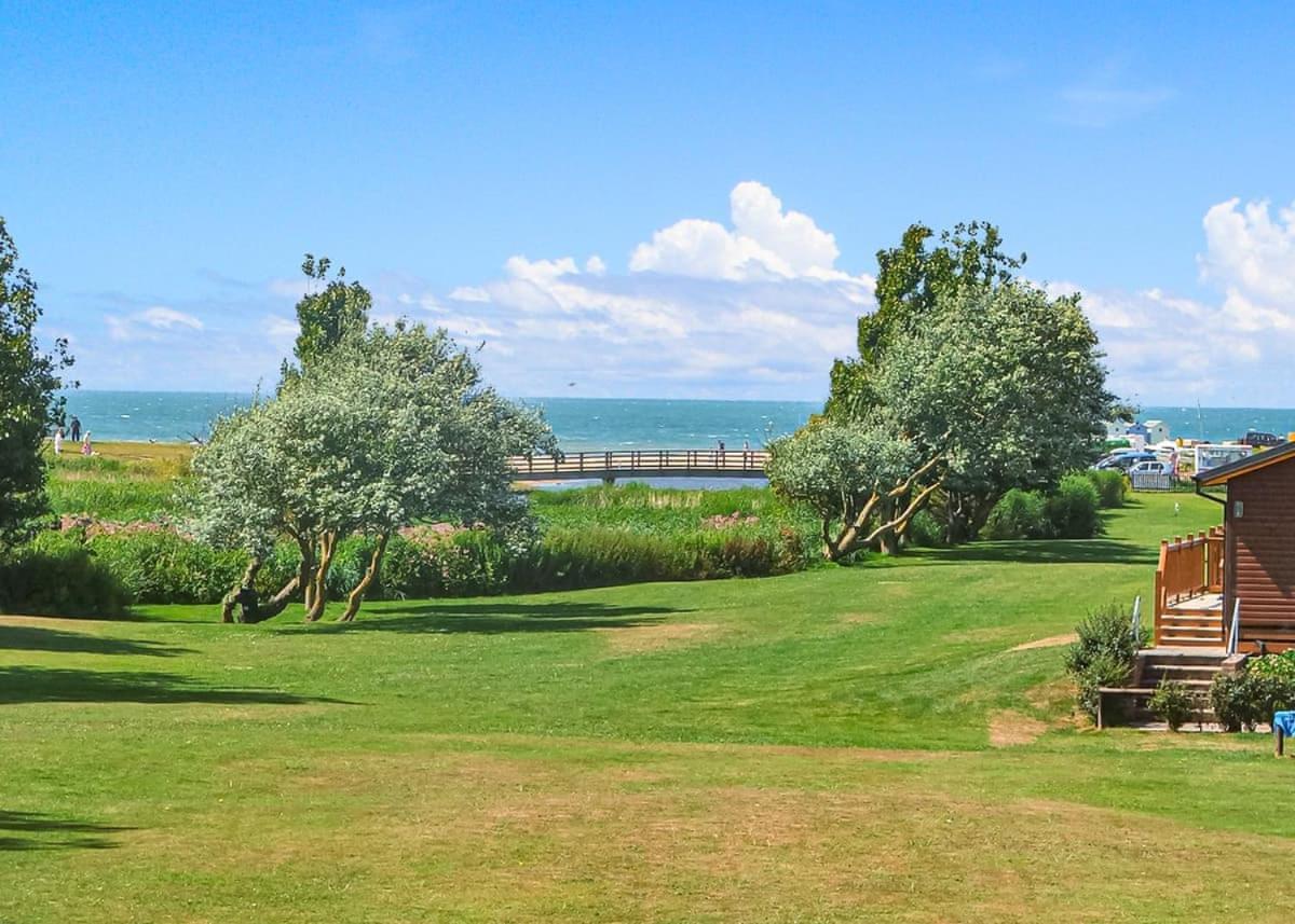 Seadown Park Hotel Charmouth Exterior photo